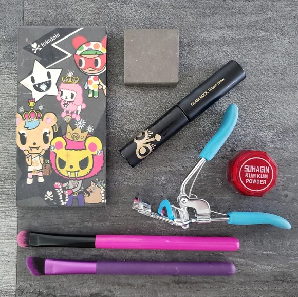 TOKIDOKI | Makeup Beauty 7 Bundle - Picture 1 of 2